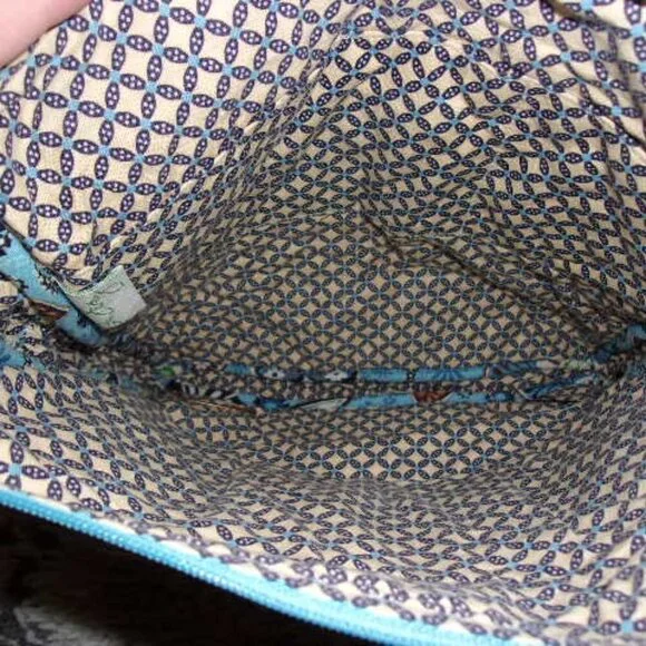 Vera Bradley crossbody purse - Picture 4 of 4